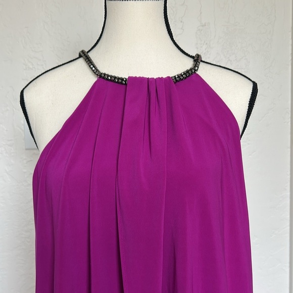 Scarlett Size 10, Sleeveless, Black Faux Diamonds around neck piece. - Picture 5 of 5